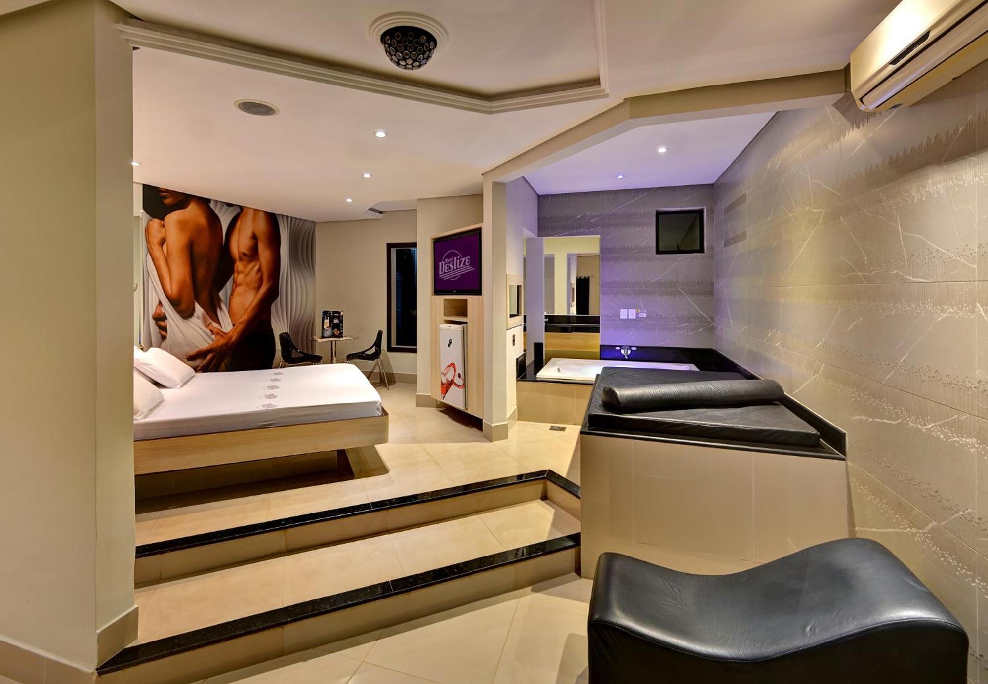 Deslize Motel 4 Uberlândia Eksteriør bilde